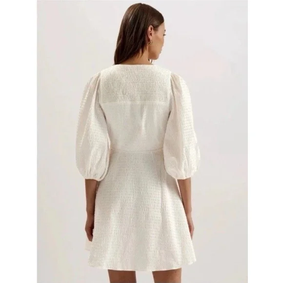 Ted Baker Askas Seersucker Smocked Tie Front Dress 8 White Cocktail Party $285 - Picture 3 of 11